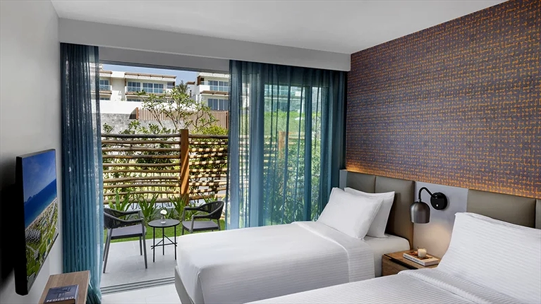 Căn Pavillion hướng biển