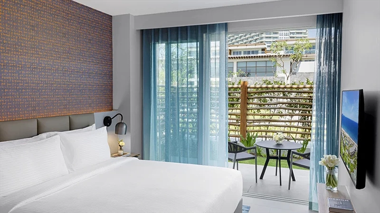 Căn Pavillion hướng biển