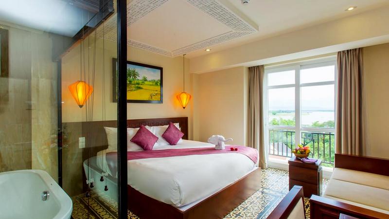 Khách Sạn Royal Riverside Hội An