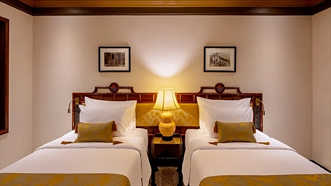 Deluxe hướng thành phố