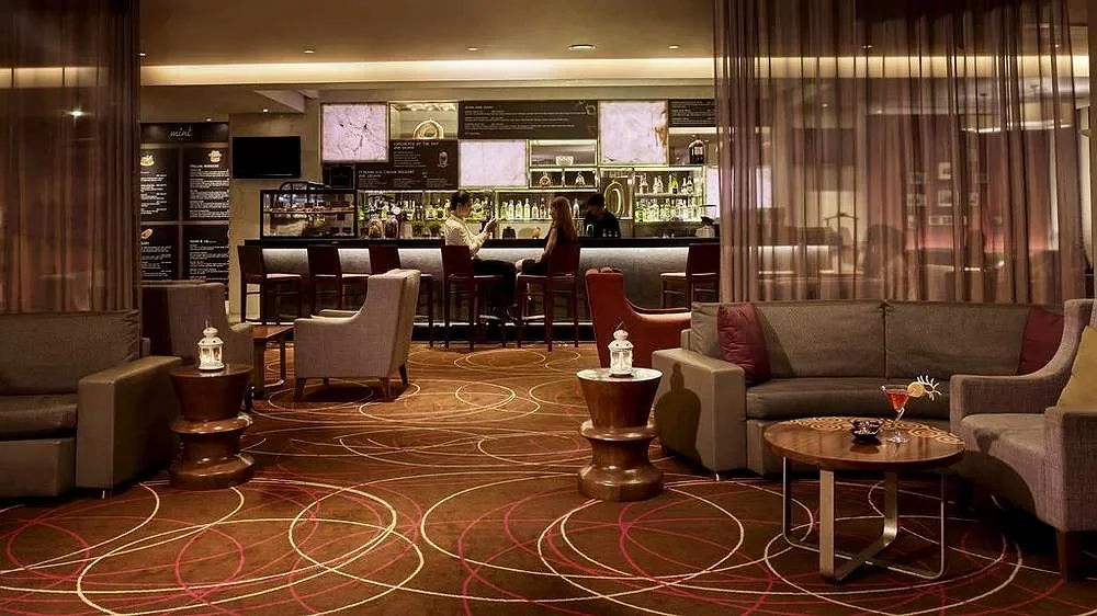 Mint Bar tại Pullman Hà Nội – Góc chill tinh tế và ấm cúng cho những buổi hẹn hò hay gặp gỡ đối tác.