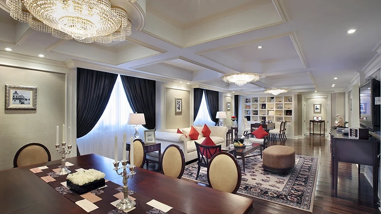 Grand Prestige Suite