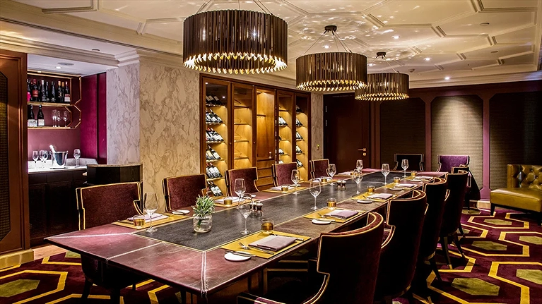 Angelina Cocktail Bar & Restaurant