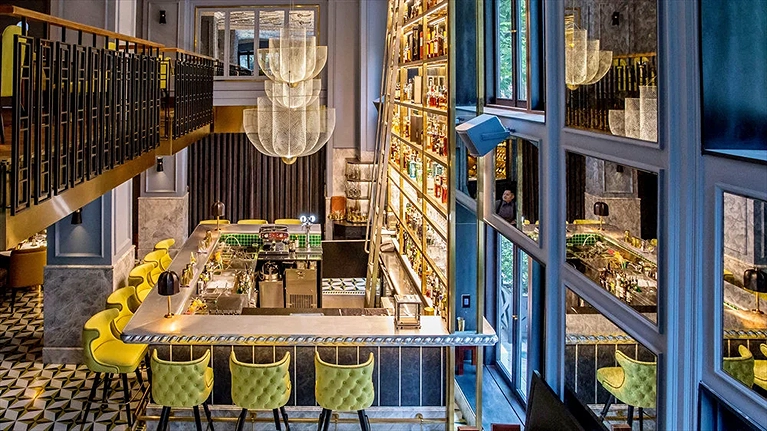 Angelina Cocktail Bar & Restaurant