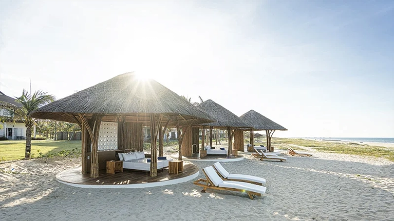 Daybed trên bãi biển