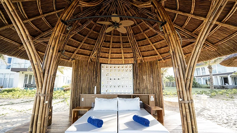 Daybed là nơi nghỉ ngơi thư giãn ngay trên biển