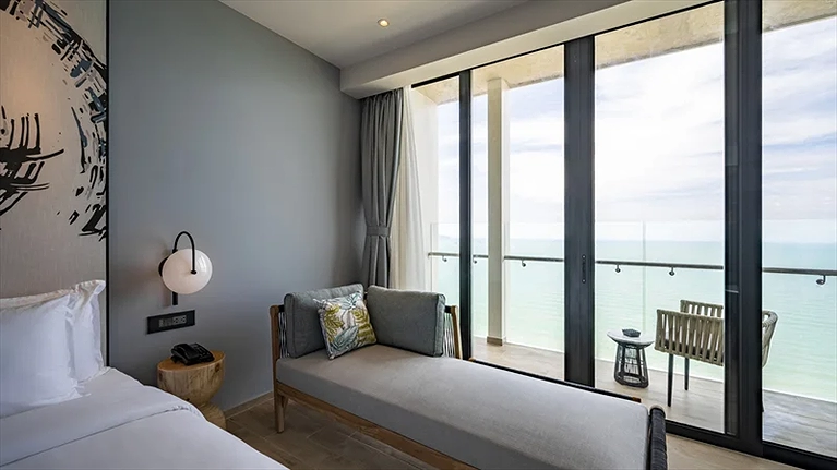 Tầm nhìn trọn vẹn biển từ phòng Executive