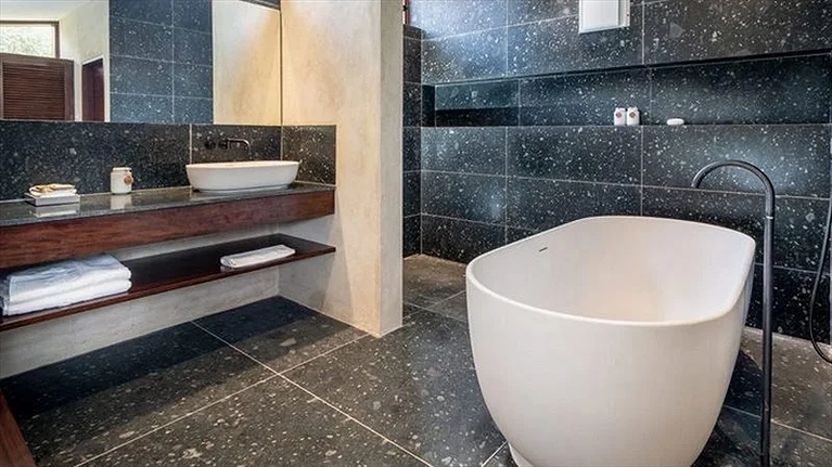 Nhà tắm của hạng phòng Pool Villa