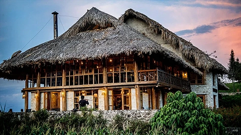 Nhà hàng The Stilt House