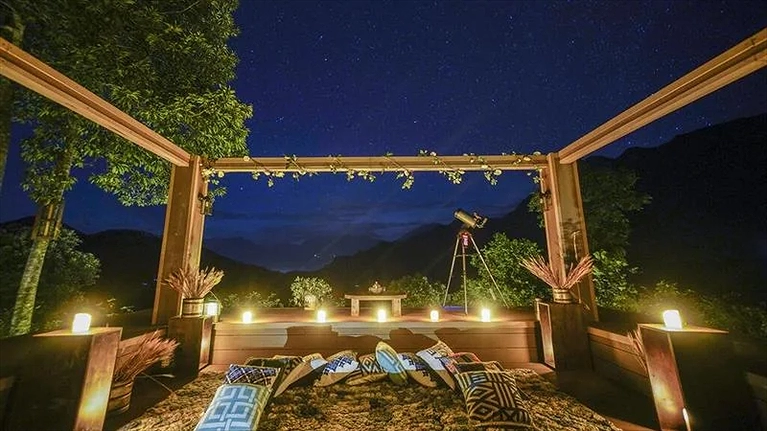 YOLO Mount, đỉnh cao nhất tại P'apiu