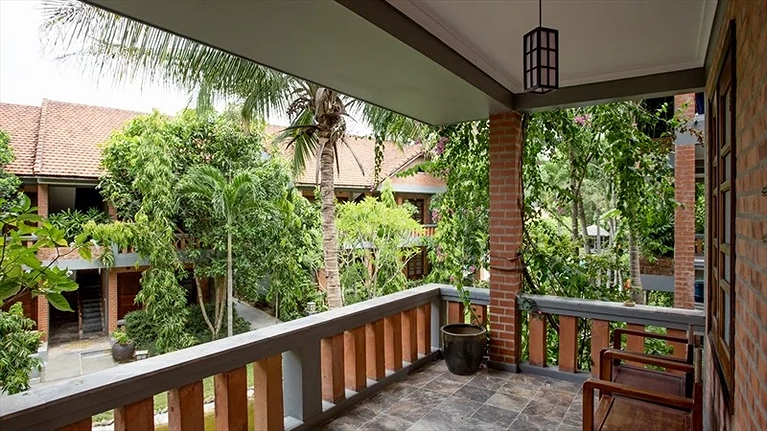 Ban công hướng vườn/ hồ bơi của Superior