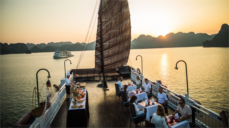 Du thuyền Bhaya Classic Hạ Long
