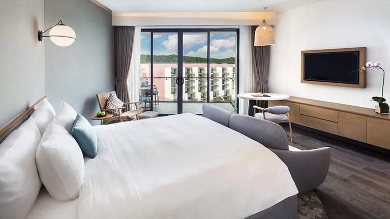 Apartment 3 Bedrooms Superior