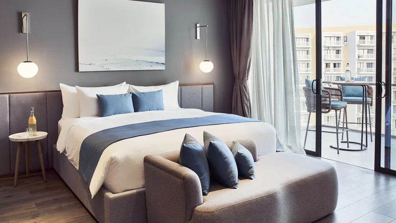 Standard King Bed