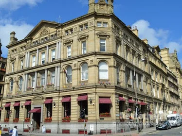 Sir Thomas Hotel