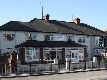 OYO The Longlands Hotel