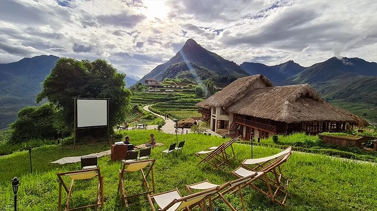 Khu vực xem phim ngoài trời