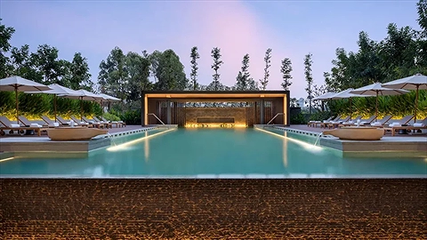 Hồ bơi ngoài trời