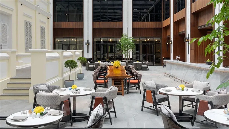 Market Café Restaurant & Lounge