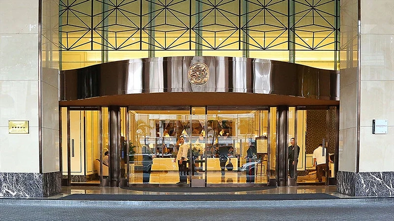 Ngoài sảnh khách sạn