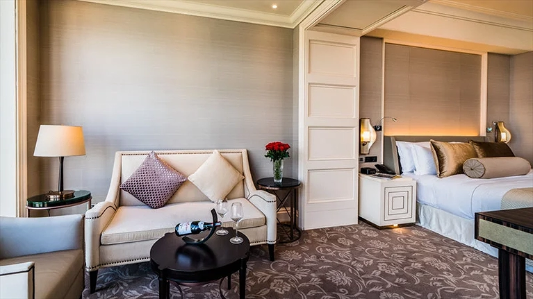 Signature Studio Room