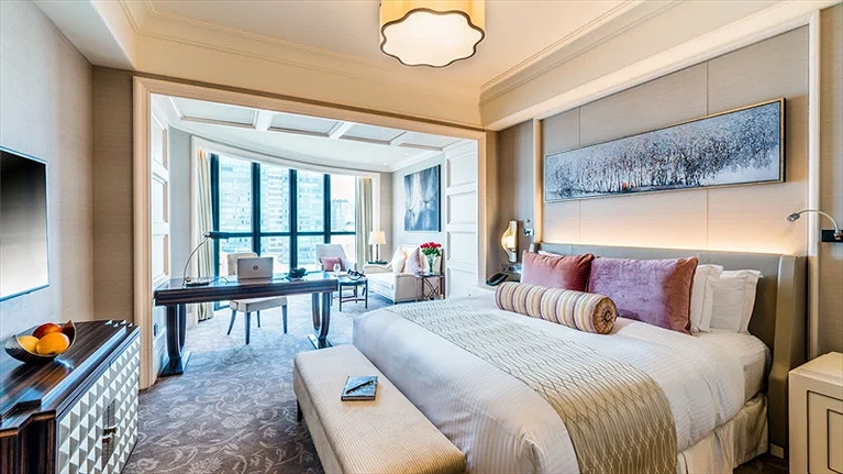 Signature Studio Room