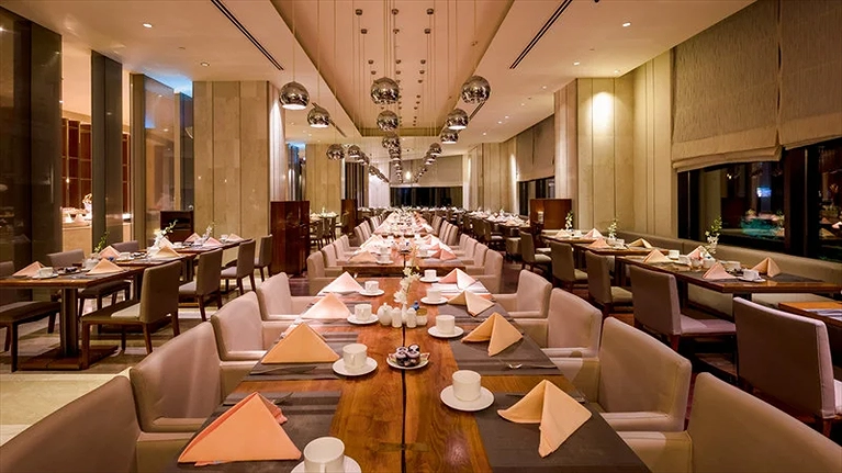 Nhà hàng La Brasserie