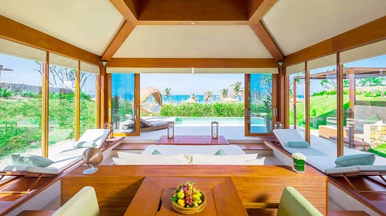 Hạng phòng Ocean View Pool Villa