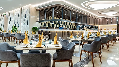 Nhà hàng đầy đủ dụng cụ