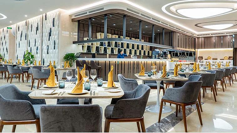 Nhà hàng đầy đủ dụng cụ