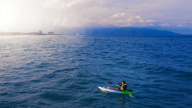 Hoạt động chèo Kayak