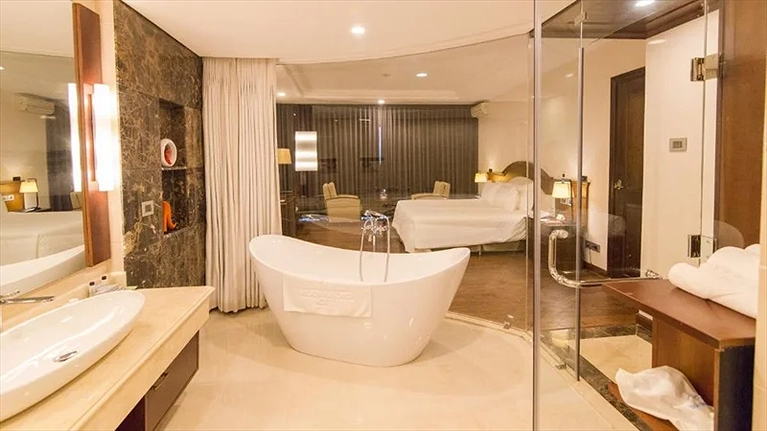 Executive Suite Sea View