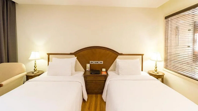 Superior Twin Hill View