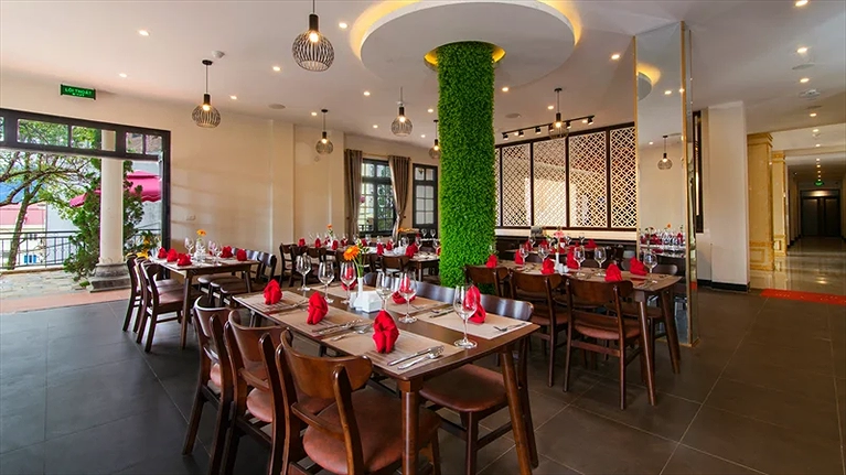 Khu vực nhà hàng