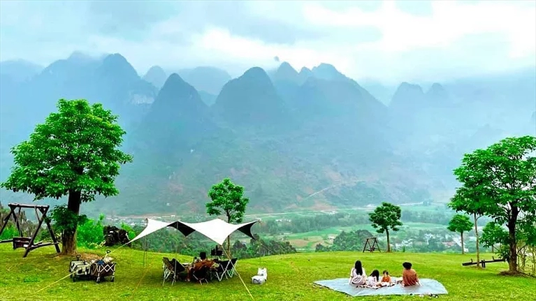 Quang cảnh bên ngoài