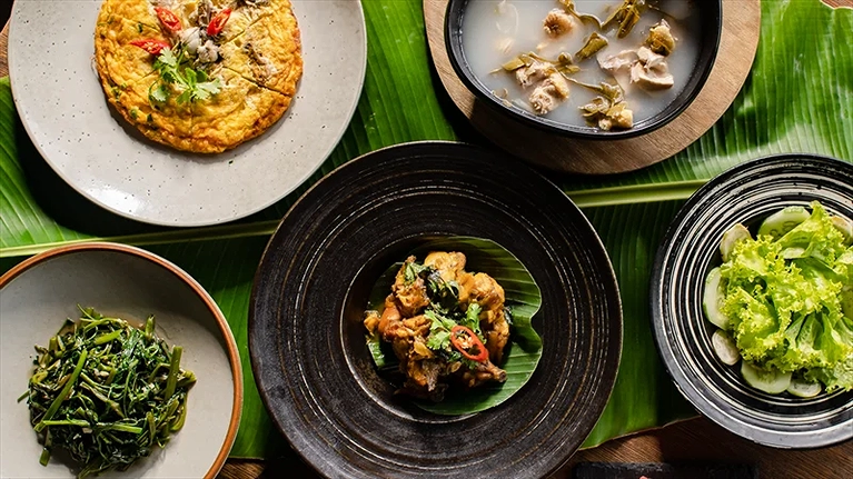 Món ăn bày trí đẹp mắt