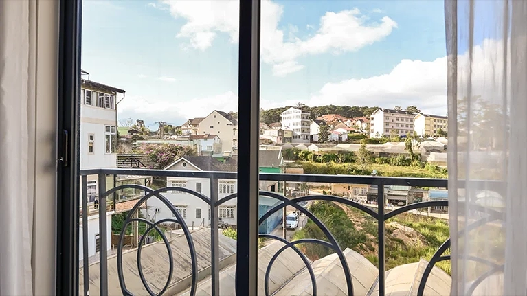 Đắm chìm trong "chiếc" view toàn cảnh Thung Lũng Đèn