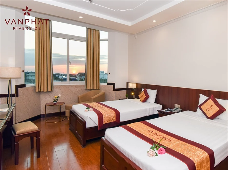 Khách sạn Vạn Phát Riverside Cần Thơ