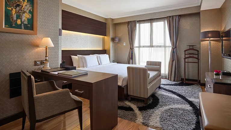 Khách sạn Silk Path Luxury Hà Nội