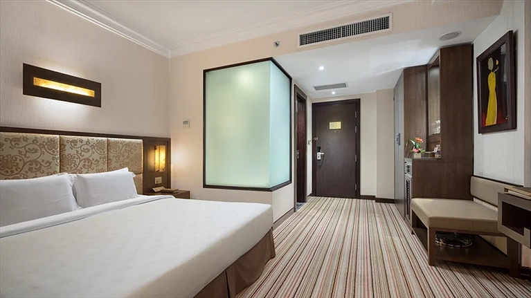 Khách sạn Silk Path Luxury Hà Nội