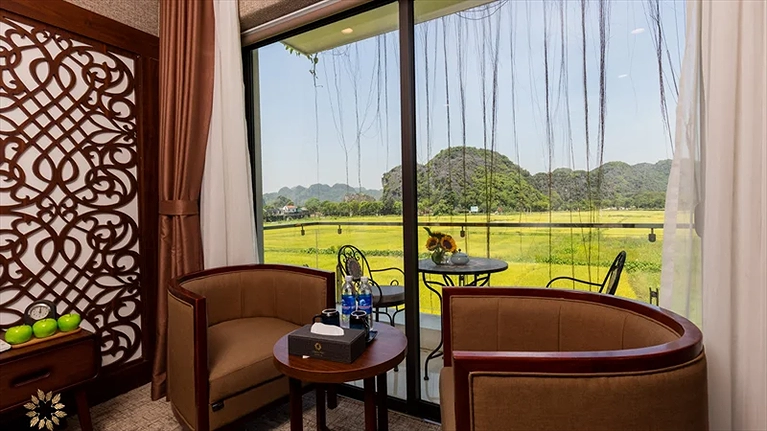 Liberty Hall Tam Coc Hotel & Villa