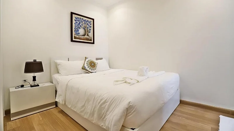 Bom Homestay Vinhomes Times City