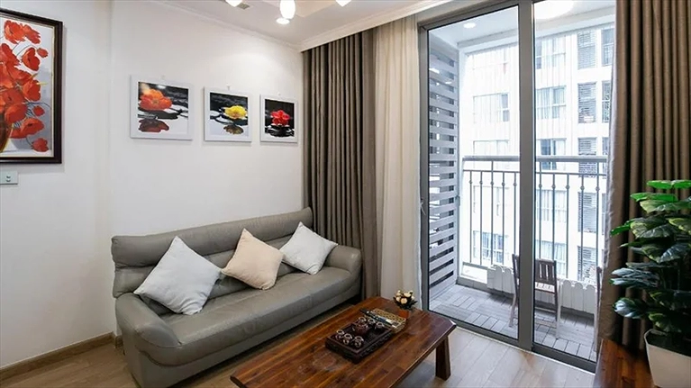 Bom Homestay Vinhomes Times City