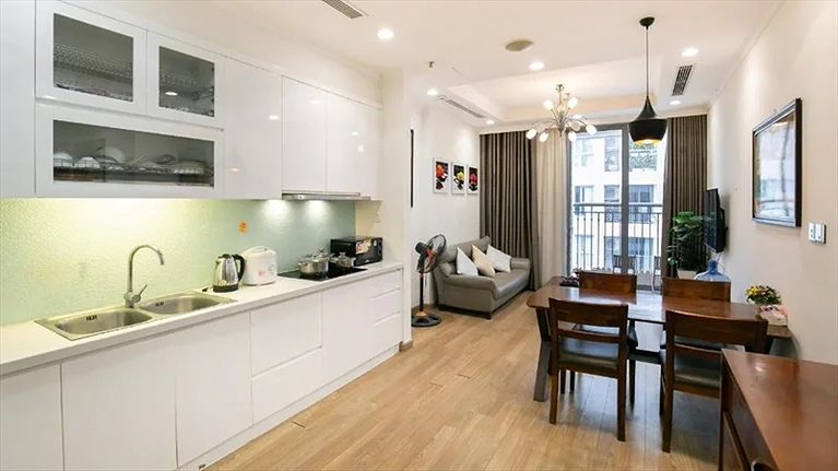 Bom Homestay Vinhomes Times City