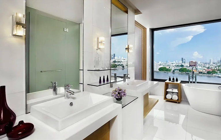 Nhà vệ sinh tiện nghi, sạch sẽ