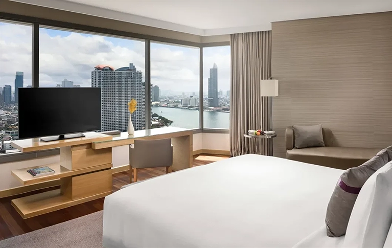 Ngắm nhìn cảnh quang thành phố và dòng sông thơ mộng