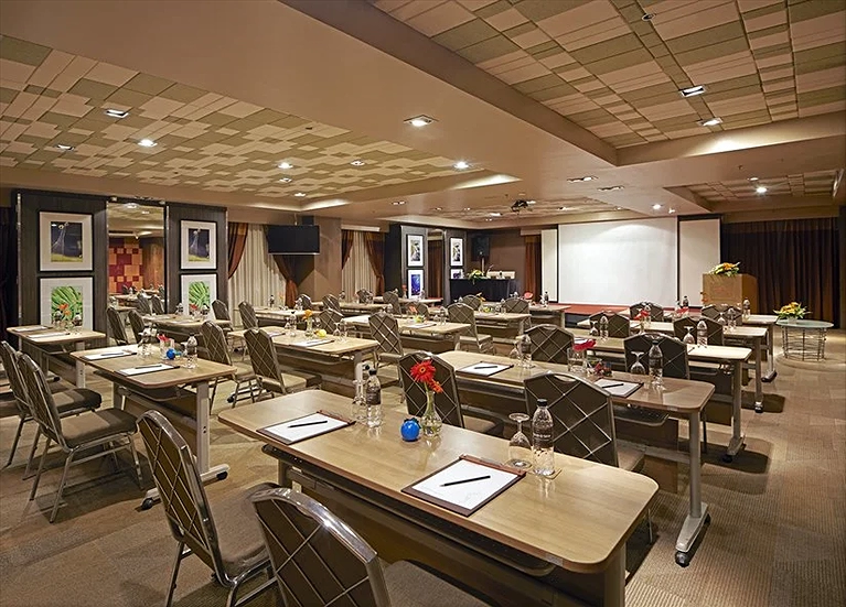 Không gian phòng hội nghị rộng rãi