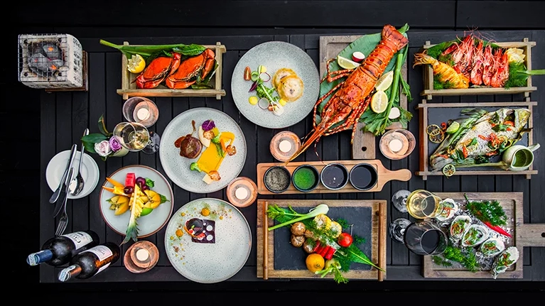 Món ăn bày trí đẹp mắt