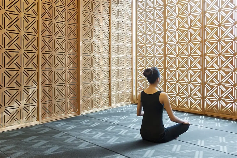 Hít thở không khí trong lành vào sáng sớm