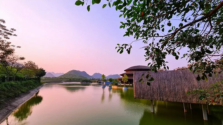 Khu nghỉ dưỡng Vedana Ninh Bình